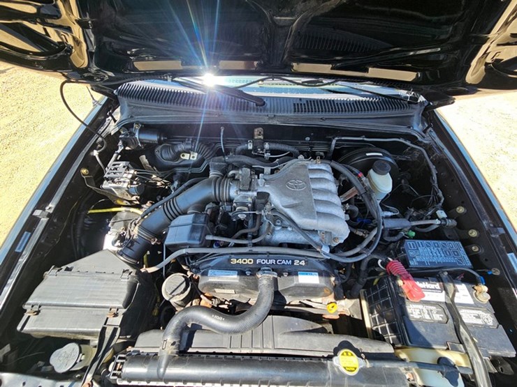 2004-toyota-tacoma-image-10