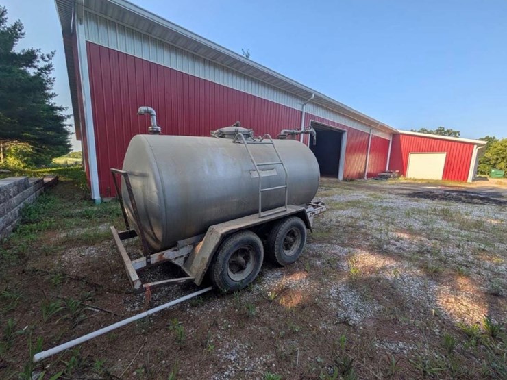 #664-•-500-gallon-water-tank-trailer-image-3