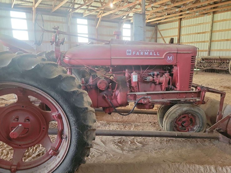 farmall-m-with-servis-blade-image-3