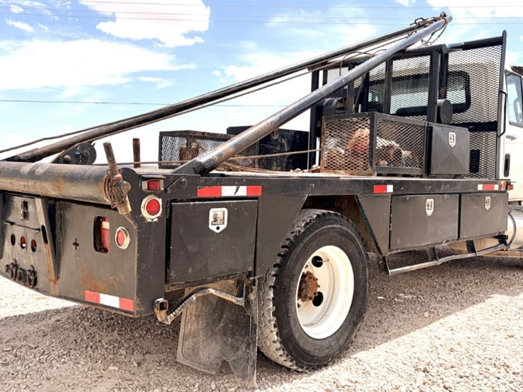 2013-international-durastar-4300-image-5