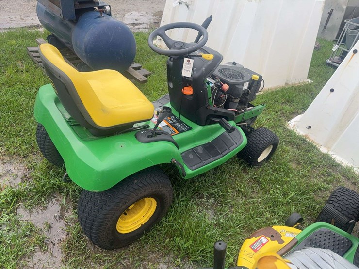 john-deere-la-image-2