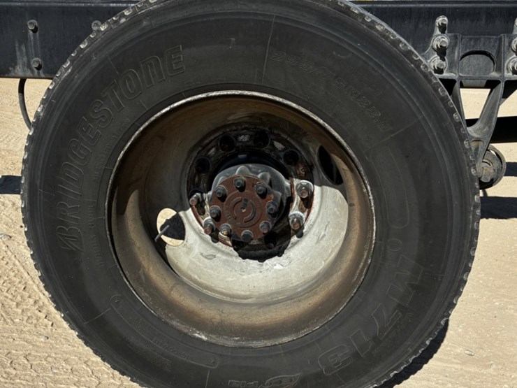 2013-international-durastar-4300-image-13