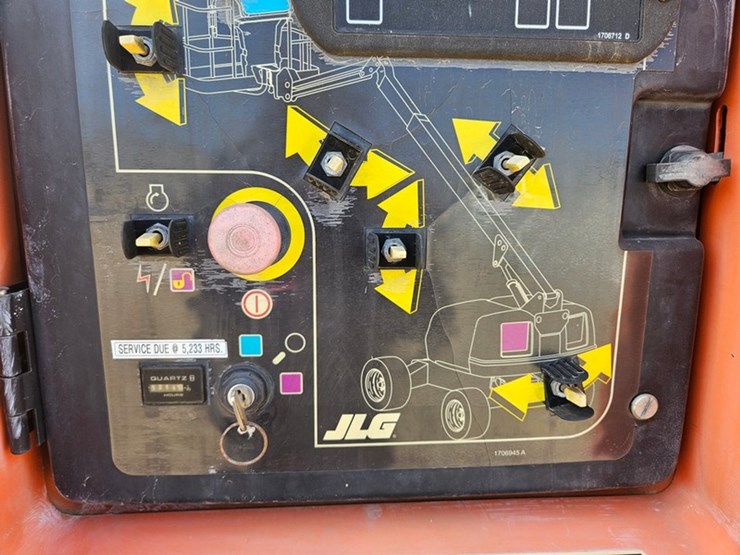 #89-•-jlg-460si-basket-lift-image-28