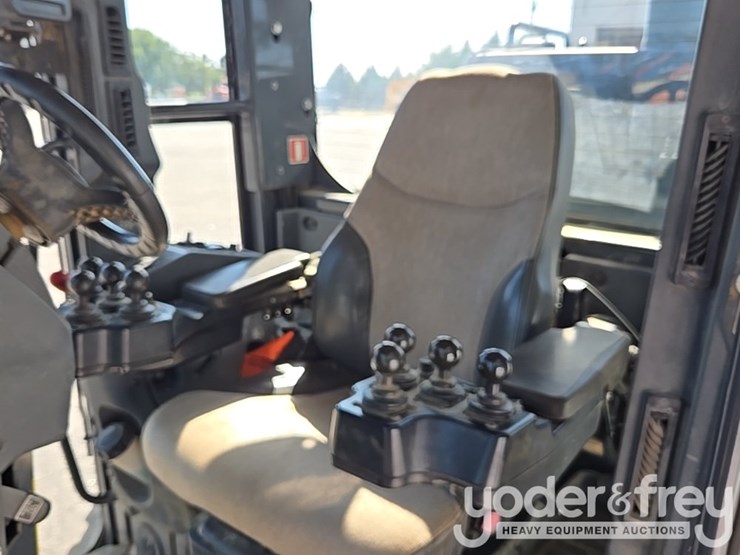 2016-deere-672gp-image-58