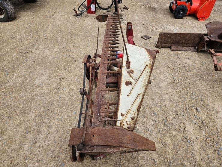 #88-•-international-3pt-sickle-mower-image-6