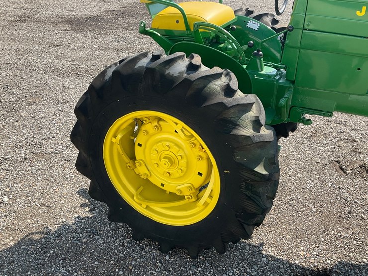 1956-john-deere-420-image-16