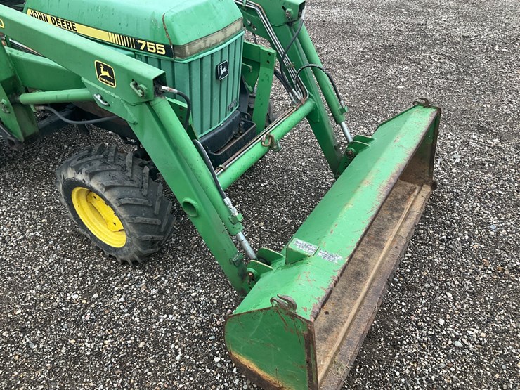 john-deere-755-image-11