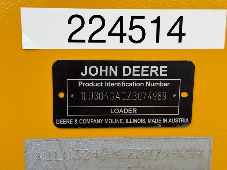 2023-john-deere-g-image-11