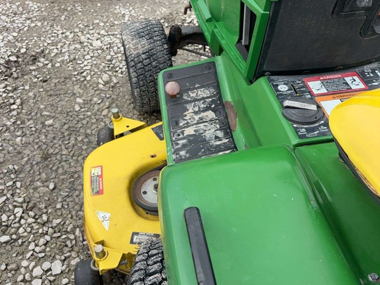 john-deere-425-image-11