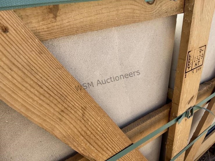 crate-of-travertine-pavers-image-4