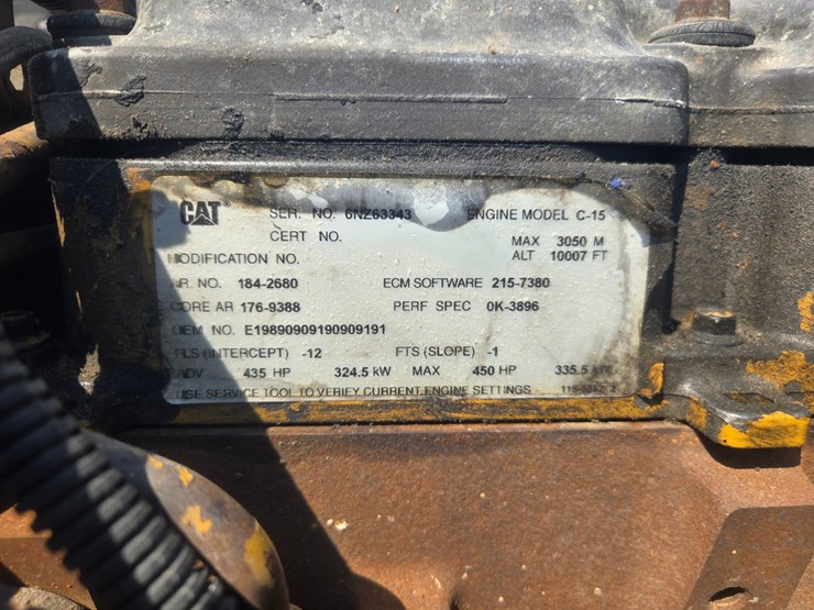 2003-freightliner-columbia-120-image-18