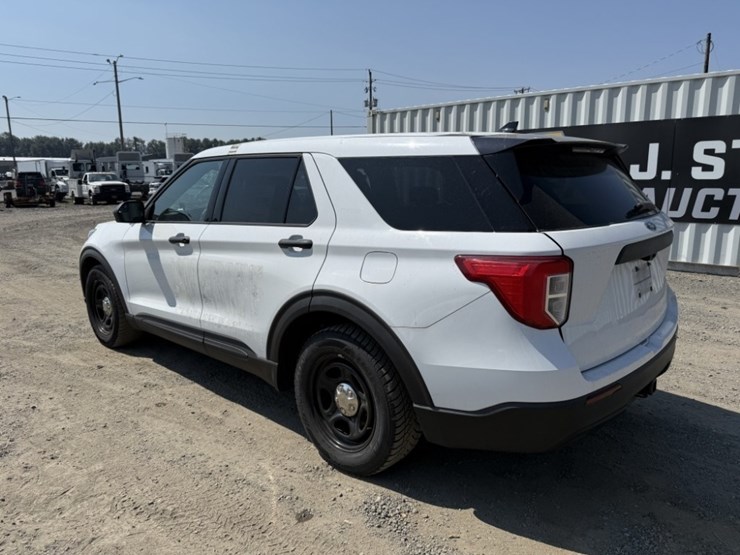 2020-ford-explorer-image-6