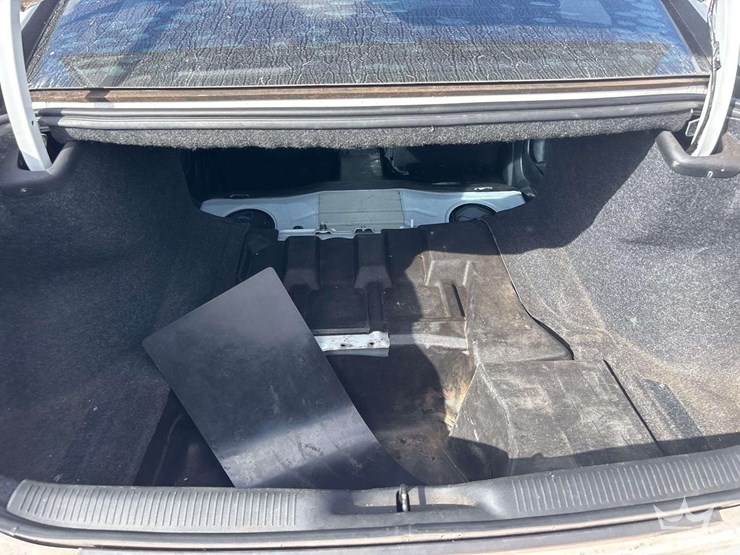2018-dodge-charger-sedan-image-22