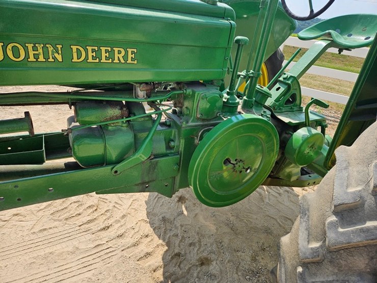 john-deere-b-image-12