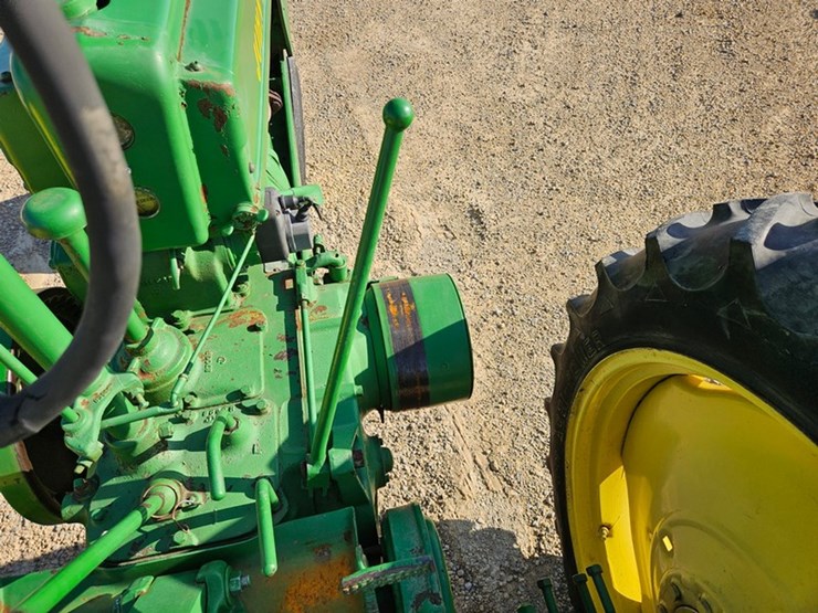 john-deere-b-image-25