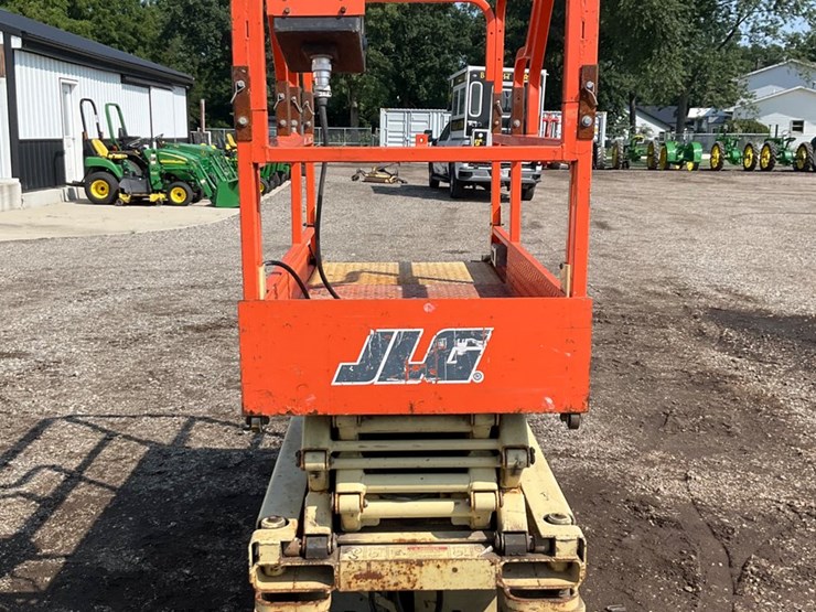 jlg-1932e2-image-8