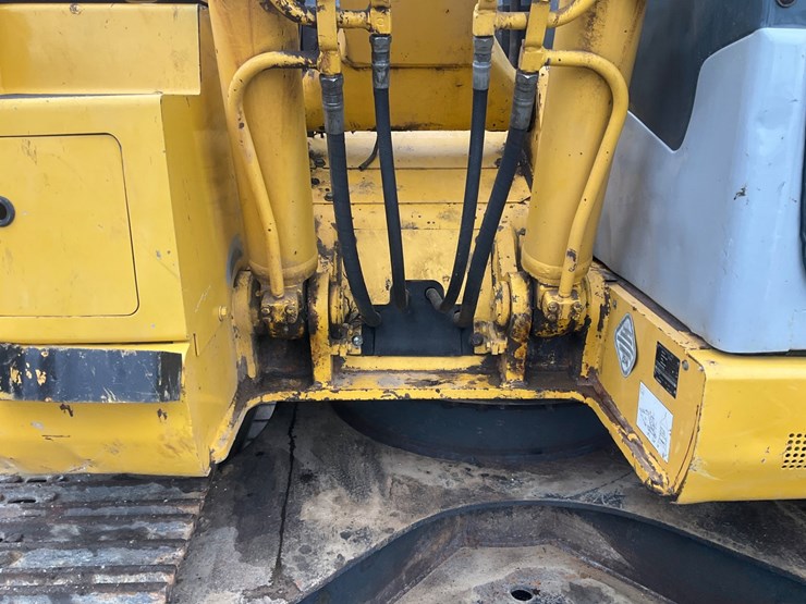 2006-komatsu-pc138us-lc-image-24