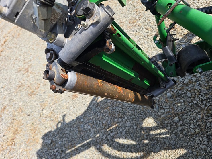 2016-john-deere-7500a-image-15