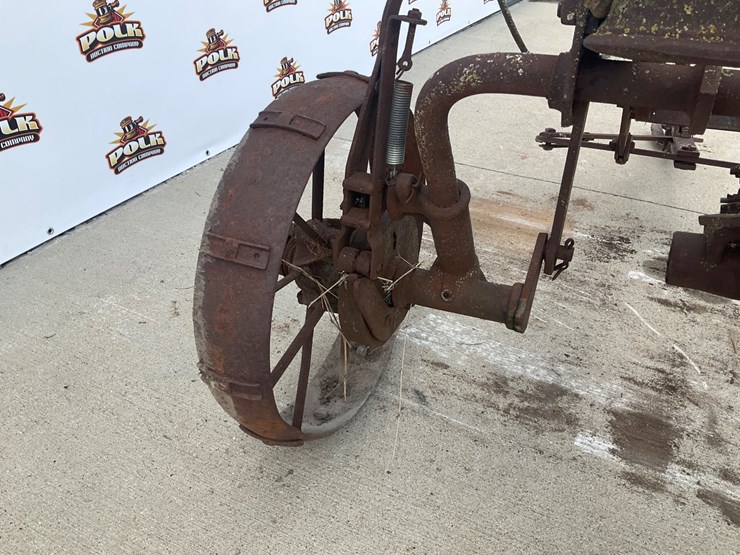 #5302-•-antique-pull-type-plow-image-2