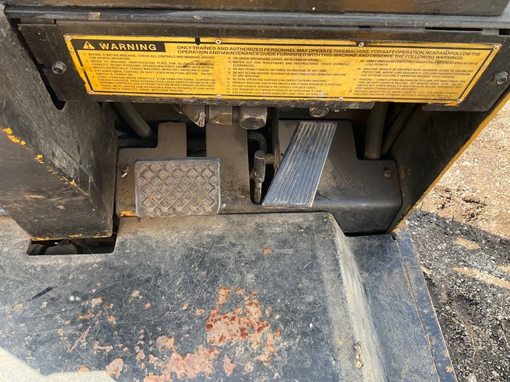 caterpillar-mc30-image-41