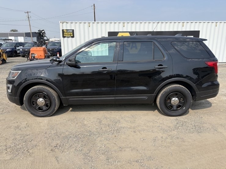 2018-ford-explorer-image-7