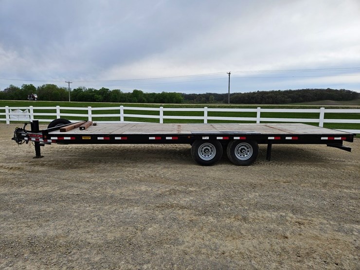 #55-•-2019-trailerman-102"-x-24'-tandem-axle-trailer-image-2