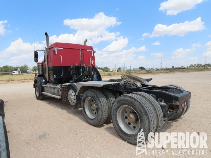 2015-western-star-4900-image-4