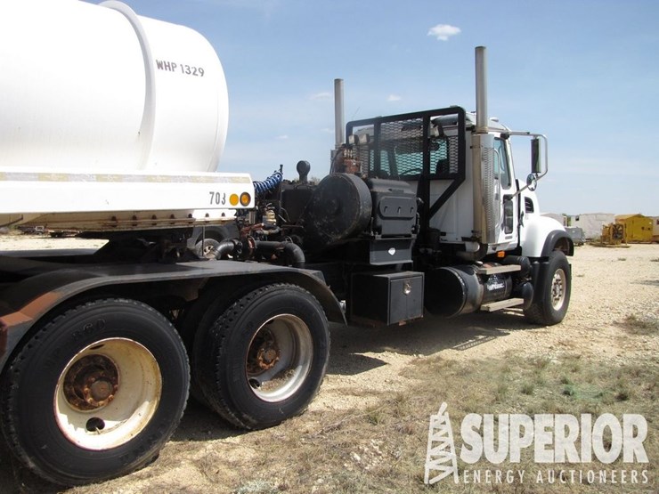 2004-massey-ferguson-8-image-4