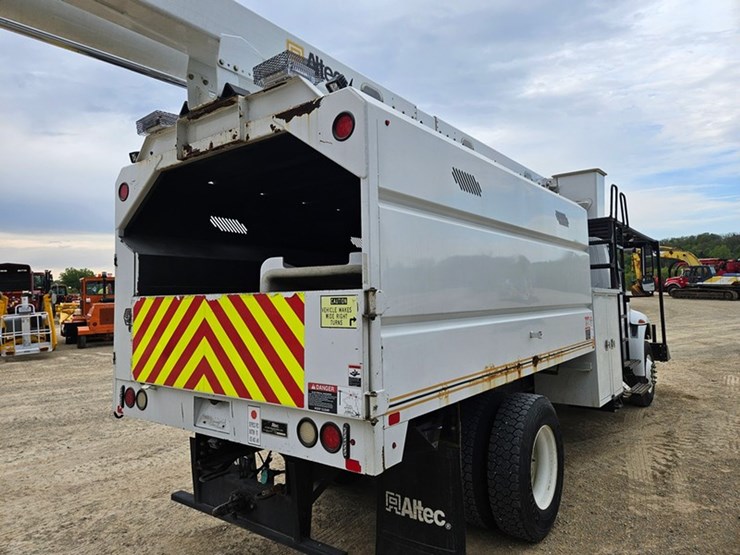 2011-international-durastar-4300-image-24