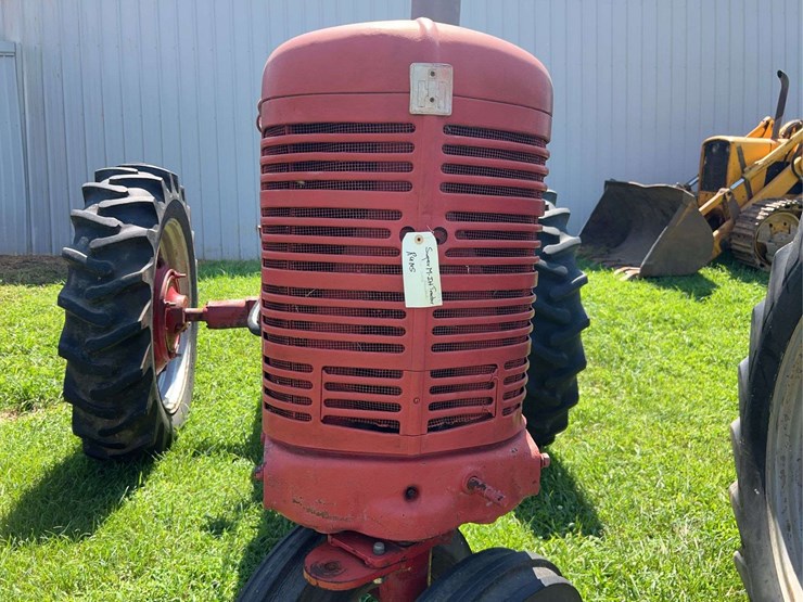 1953-farmall-super-m-image-8