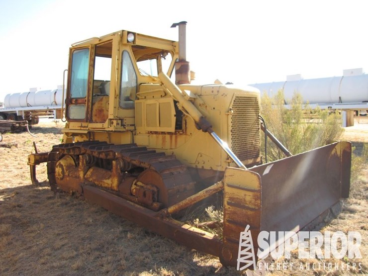 caterpillar-d6d-image-10