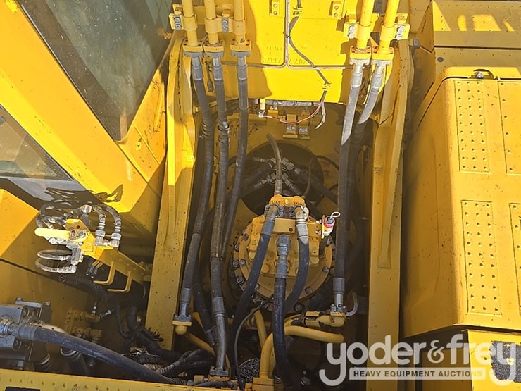 2020-komatsu-pc360-lc-11-image-26