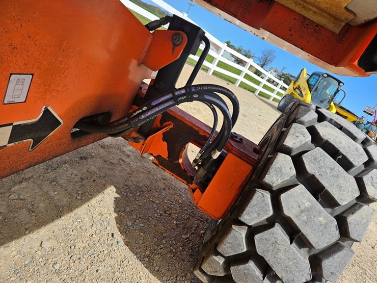 #89-•-jlg-460si-basket-lift-image-45