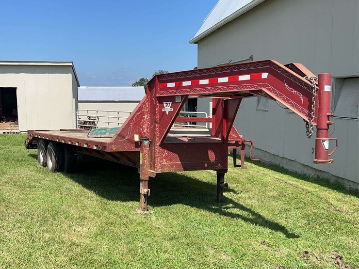2001-pj-gooseneck-trailer-image-1