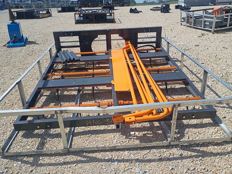 #26142-•-arteer-hay-accumulator-grapple-skid-steer-attachment-image-2