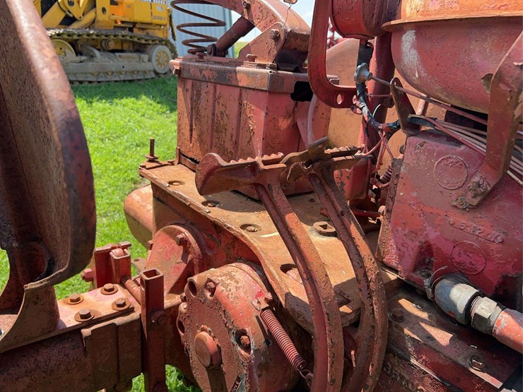 1953-farmall-super-md-image-10