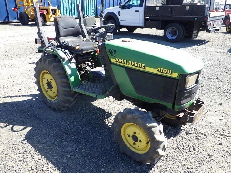 john-deere-4100-image-7