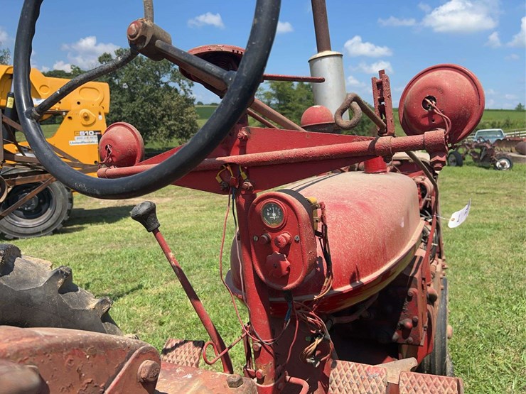 1954-farmall-super-h-image-22