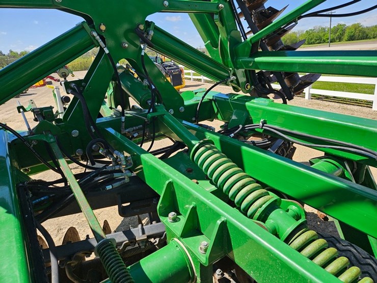john-deere-2623vt-image-67