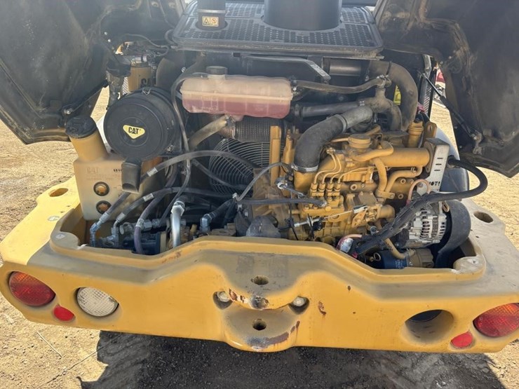 2014-caterpillar-907h2-image-31