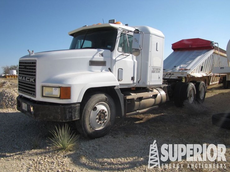 1993-mack-ch613-image-1