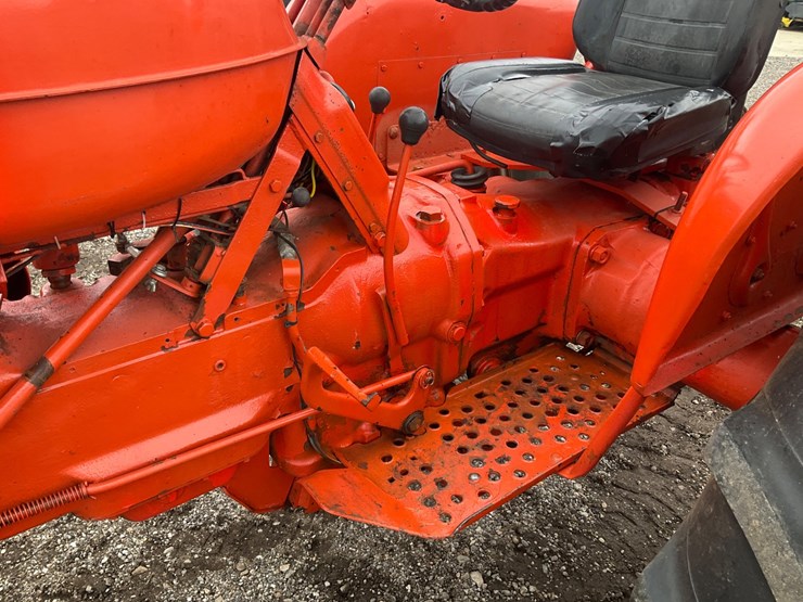 1957-allis-chalmers-d14-image-22