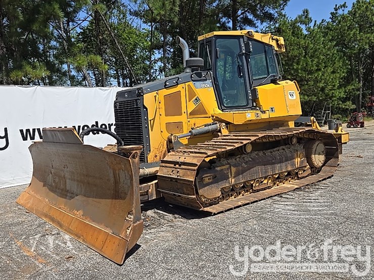 2018-deere-850k-image-1