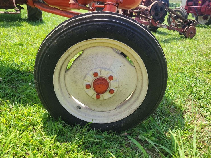 1961-allis-chalmers-d10-image-9