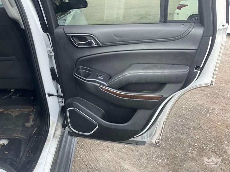 2019-chevrolet-tahoe-image-20