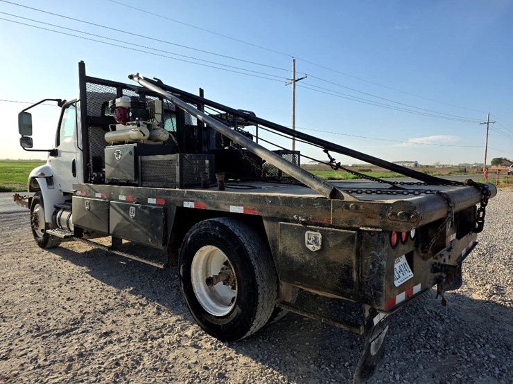 2022-international-mv607-image-7