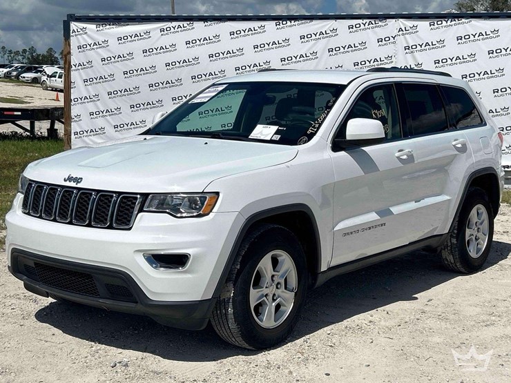 2017-jeep-grand-cherokee-image-1