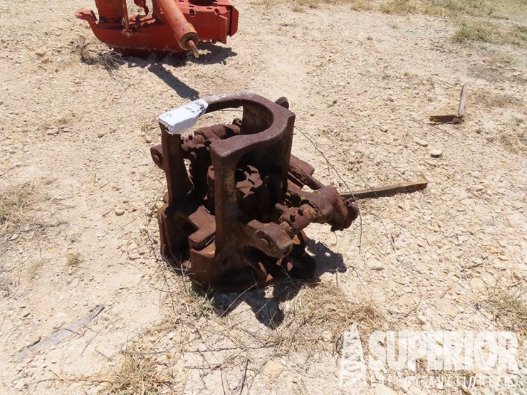 massey-ferguson-8-image-1