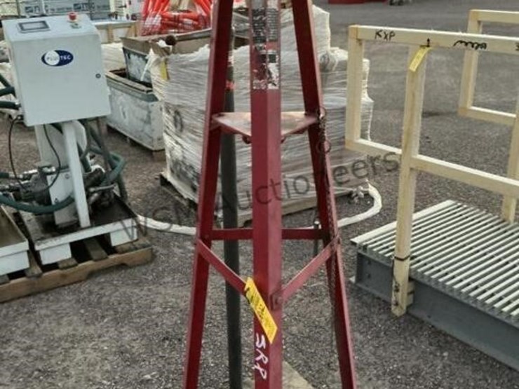 (2)-large-jack-stands-image-2