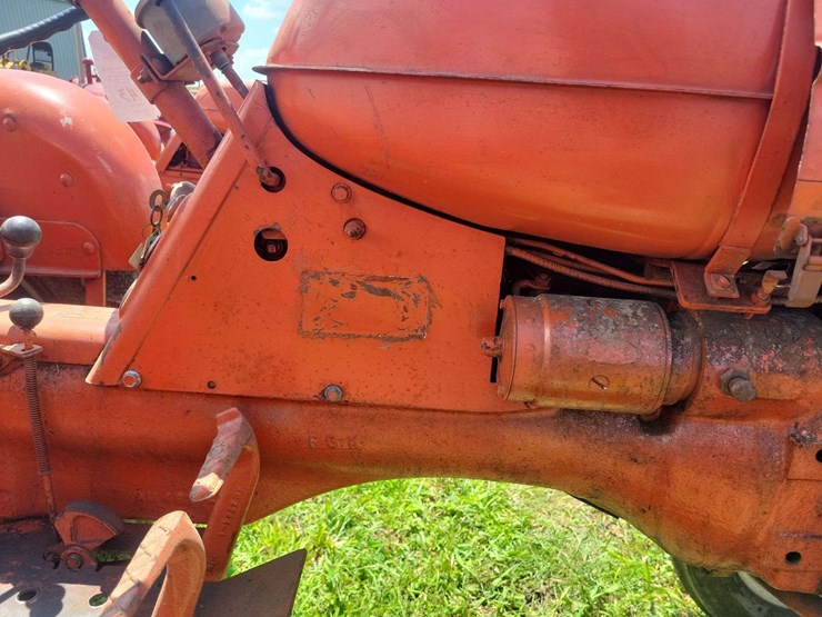 1961-allis-chalmers-d12-image-12